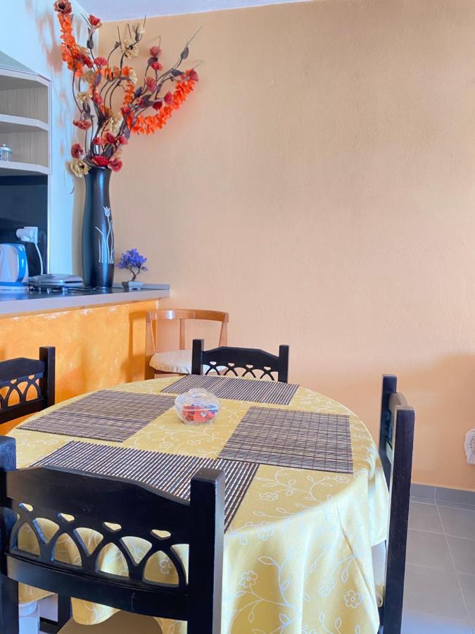 Veronika'S Apartment ฮีมาเรอ ภายนอก รูปภาพ